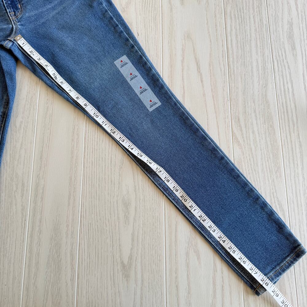 Old Navy Rockstar Super Skinny Jeans Women’s 4 Mid Rise Kamila NWT - Picture 6 of 7